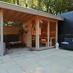 Theislandlife Texel - Wellness, Sauna, Jacuzzi, Massage