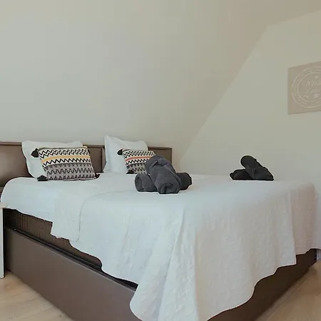 Theislandlife Texel - Wellness, Sauna, Jacuzzi, Massage Bed & Breakfast *