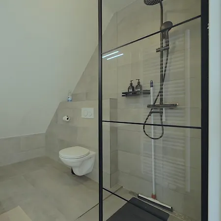 Theislandlife Texel - Wellness, Sauna, Jacuzzi, Massage Bed & Breakfast De Koog (Texel)