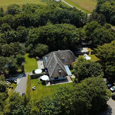Theislandlife Texel - Wellness, Sauna, Jacuzzi, Massage Bed & Breakfast De Koog (Texel)