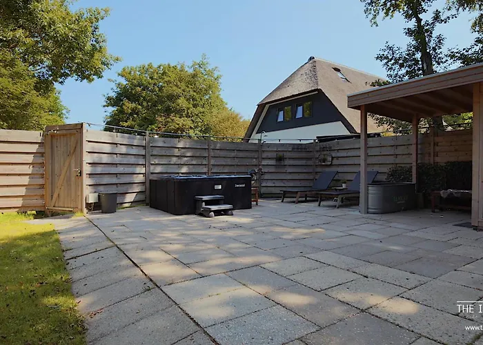 Theislandlife Texel - Wellness, Sauna, Jacuzzi, Massage